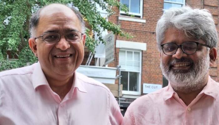 31 Years Of Friendship: Indian And Pakistani Classmates Reunite In Cambridge