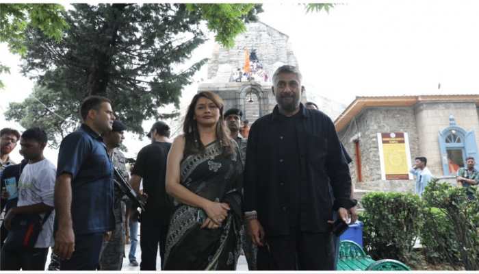 &#039;The Kashmir Files Unreported&#039; Director Vivek Agnihotri and Pallavi Joshi Seek Blessings At Temple In Srinagar - Check Pics