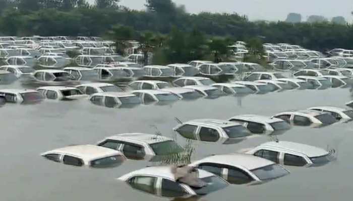 Hundreds Of Cars Submerged As Water Level Rises In Delhi&#039;s Hindon River - WATCH