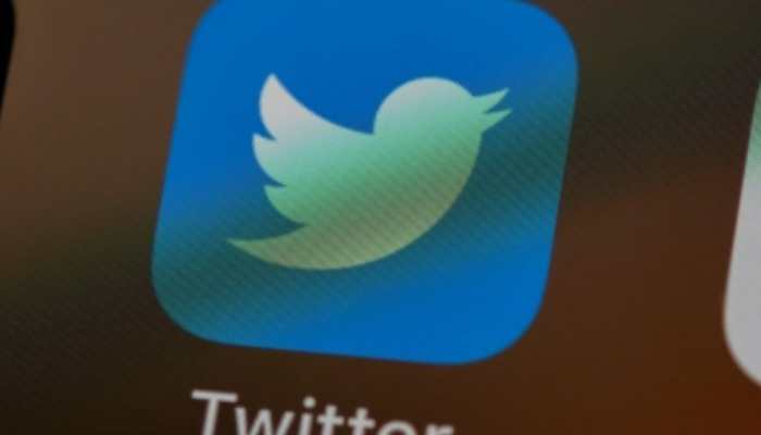 Twitter Tells Brands To Spend $1K Per Month Or Lose &#039;Gold&#039; Tick: Report