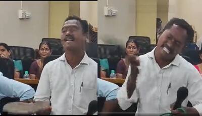 'Better To Die...': Andhra Councillor Slaps Himself With Slipper For Failing Promises Made To Voters; Watch Viral Video