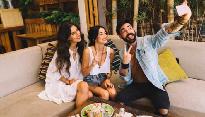 Friendship Day 2023: 5 Unique Ways To Enjoy A Quiet, Cosy Weekend With Your Friends