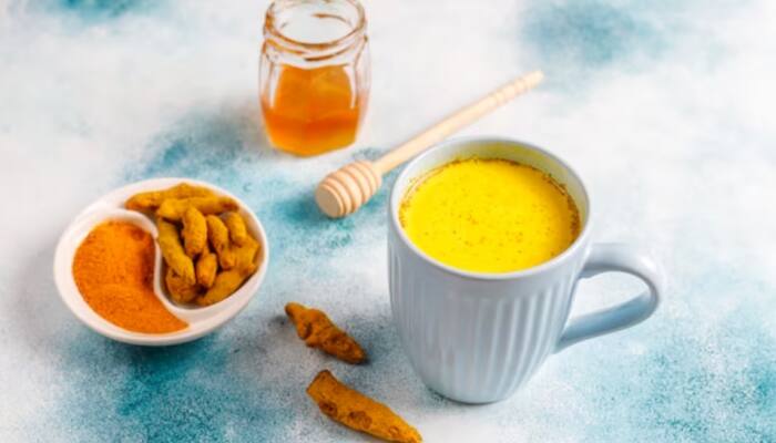 Health Benefits Of Turmeric Milk: 5 Reasons Why You Must Drink 'Haldi Wala Doodh' Every Night