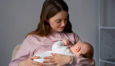 World Breastfeeding Week: 5 Tips New Moms Must Keep In Mind While Breastfeeding A Newborn Baby