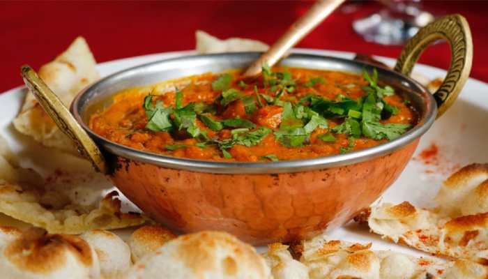 Tomato Price Crisis: Cost Of Preparing A Vegetarian Thali At Home Goes Higher Than Non-vegetarian Thali Tomato Price Crisis: Cost Of Preparing A Vegetarian Thali At Home Goes Higher Than Non-vegetarian Thali