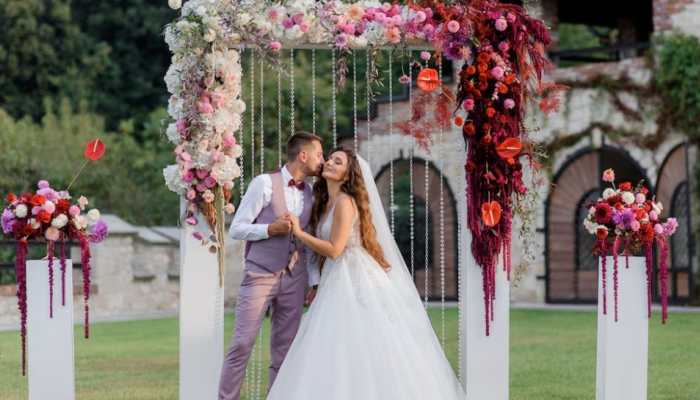 Love &amp; Profits: Turn Your Passion For Pairing Hearts Into Earnings And Earn Upto Rs 50,000 Per Wedding