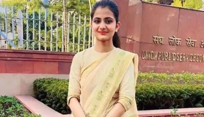 Daughter Of A Labourer Who Lost Her Father At A Young Age, Cracked UPSC Twice With Willpower, Became IPS At 21, IAS At 22