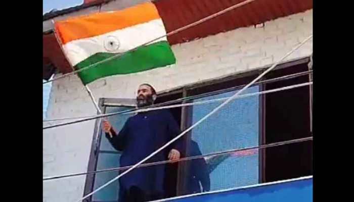 'Pakistan Kuch Nahi Kar Sakta': Hizbul Terrorist's Brother Waves Tiranga In J&amp;K, Watch Viral Video