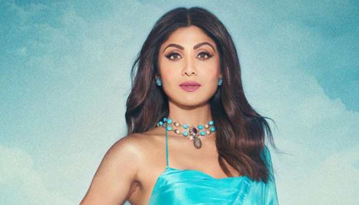 Shilpa Shetty Hits Back At Trolls After Being Criticised For Wearing Shoes While Hoisting National Flag 