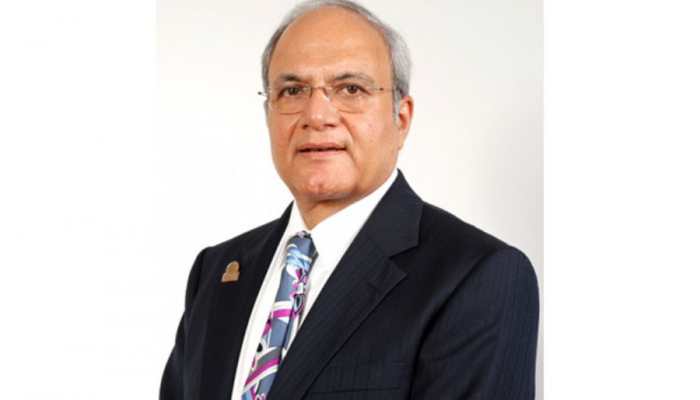 Forced To Live In Refugee Camp After Partition, This IAS's Son Left Rs 600 Job, Built Rs 320000 Crore Company In IT