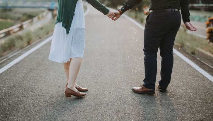Dating Tips: 5 Encouraging Lines To Support An Overthinker Partner