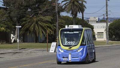 US Launches Country's First Driverless Bus Service Following Robotaxi Expansion