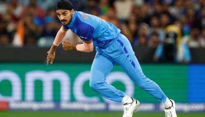 Team India pacer Arshdeep Singh has become the highest wicket-taking bowler in T20I since 2022. Arshdeep has 50 wickets in 33 matches after claiming 1/29 in second T20I match against Ireland on Sunday. (Source: Twitter)