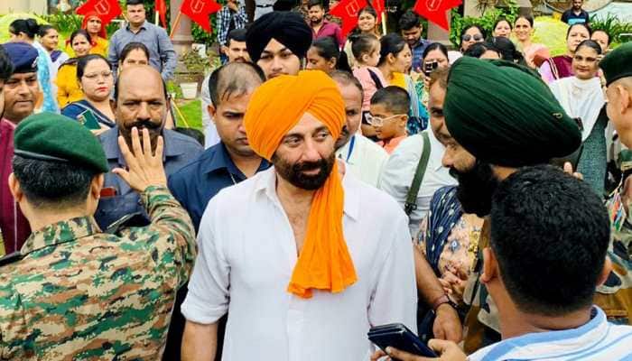 &#039;Who Triggered These....&#039; Congress On Withdrawal Of BJP MP Sunny Deol&#039;s Juhu Villa Auction Notice
