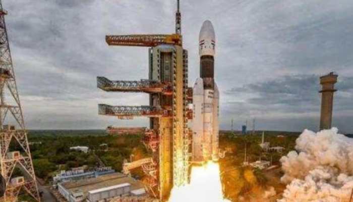 Chandrayaan-3's Lunar Quest Ignites Nationalism In Indians Across World! Pooja In US, UK; PM Modi Watches From Africa