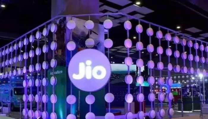 Jio Financial Services Shares Fall 5%; Hit Lower Circuit Limit For 4th Day