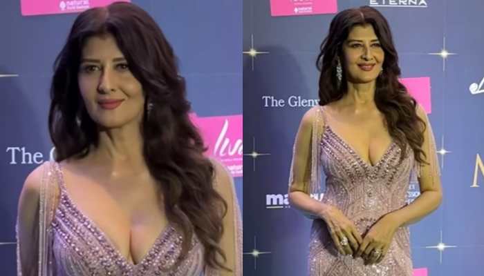 Salman Khan's Ex-Girlfriend Sangeeta Bijlani Makes Heads Turn In Plunging Bodycon Dress - Watch