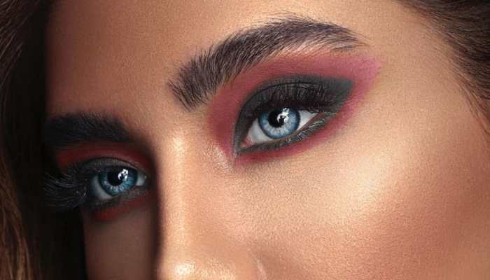 Deepika Padukone To Priyanka Chopra: Get Glamorous With Bollywood Diva-Inspired Eye Makeup Trends