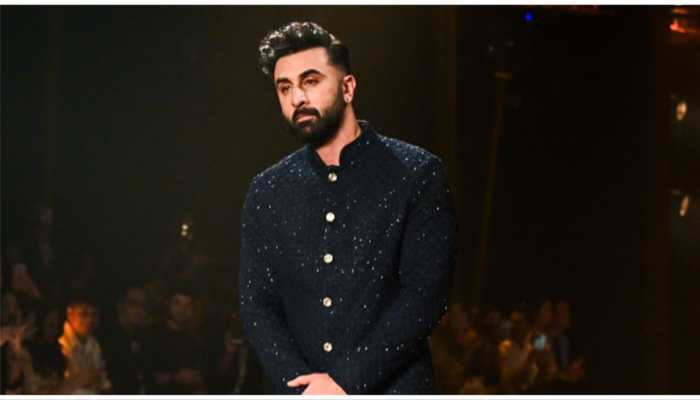 Ranbir Kapoor Looks Dapper In Classic French Beret, Poses With Fans In New York 