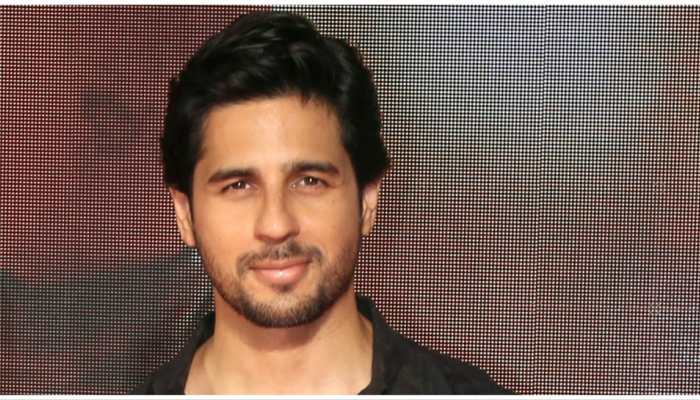 Bollywood News: Sidharth Malhotra Shares Glimpse From 'Baar Baar Dekho' As Movie Clocks 7 Years 