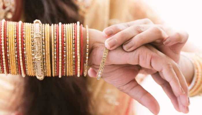 Marriage hot sale girl bangles