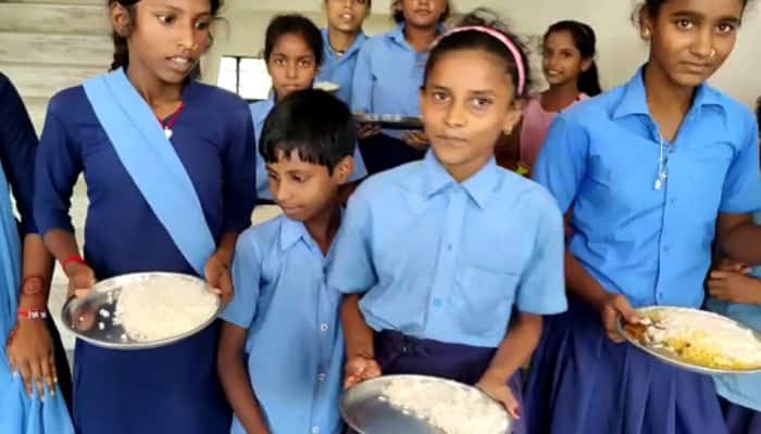 Bihar: 50 School Children Fall Sick After Eating Mid-Day Meal In Sitamarhi, Rushed To Hospital