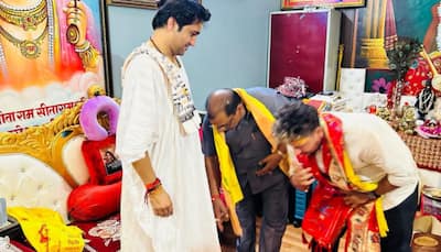 Kuldeep Yadav Visits Bageshwar Dham, Touches Feet Of Pandit Dhirendra Shastri To Seek Blessings Ahead of ODI World Cup 2023