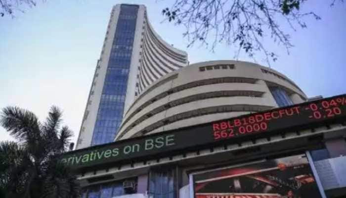 Sensex, Nifty Extend Losses Into 4th Session; HDFC Shares Weigh