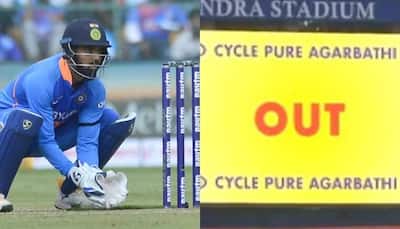 Watch: KL Rahul's Poor Fielding Helps Team India Claim Two Crucial Australian Wickets, Video Goes Viral