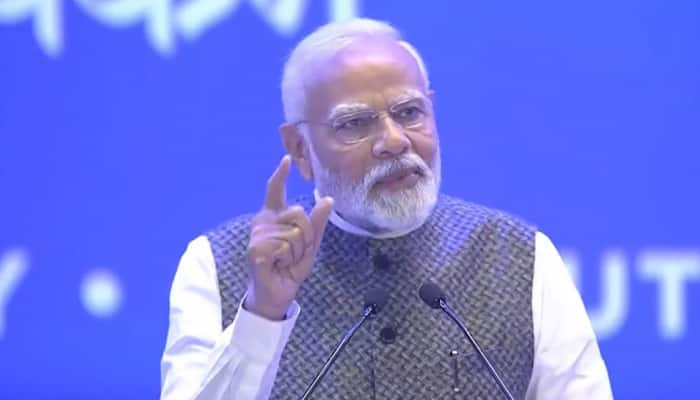 PM Modi Acccuses Previous Congress Govt Of Ignoring Gujarat, Scaring Away Foreign Investors