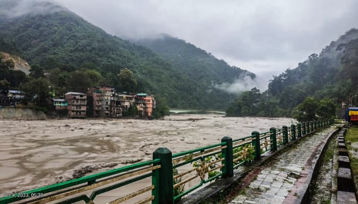 Sikkim Cloudburst: 22 Army Men Among 82 Missing, Thousands Stranded | 10 Points