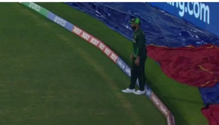 Fact Check: Did Pakistan Intentionally Move Boundary Ropes Behind During Netherlands Innings In World Cup Match? Fact Check: Did Pakistan Intentionally Move Boundary Ropes Behind During Netherlands Innings In World Cup Match?
