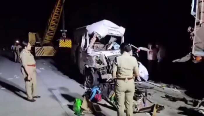 12 Killed, 23 Injured As Mini-Bus Hits Truck On Samruddhi Expressway In Maharashtra