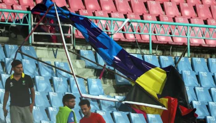 WATCH: Lucky Escape For Spectators In Lucknow During Australia Vs Sri Lanka Cricket World Cup 2023 Match As Hoardings Fall Off Due To THIS Reason WATCH: Lucky Escape For Spectators In Lucknow During Australia Vs Sri Lanka Cricket World Cup 2023 Match As Hoardings Fall Off Due To THIS Reason