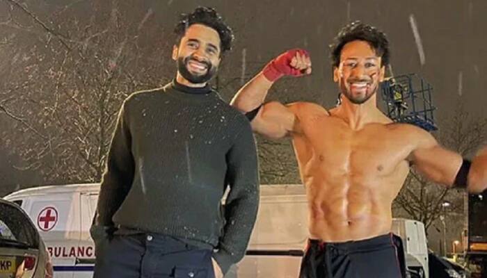 Ganapath NOW In Cinemas, Tiger Shroff Grooves With Fans On The Party Anthem 'Hum Aaye Hain'