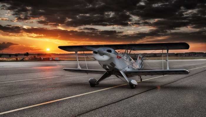 USA: Two Planes Clip Wings At Houston's Hobby Airport Runway, No Injuries Reported