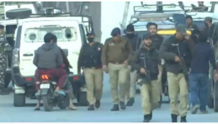 Terrorists Open Fire At Police Personnel In Srinagar&#039;s Eidgah