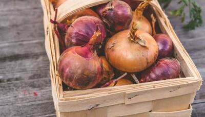 Onion Is Available For Just Rs 25 Per Kg At THESE Places. Read Details