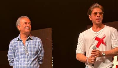 Dunki Director Rajkumar Hirani, Writer Abhijat Joshi Grace Shah Rukh Khan's Birthday Fan-Event, Tesher Performs