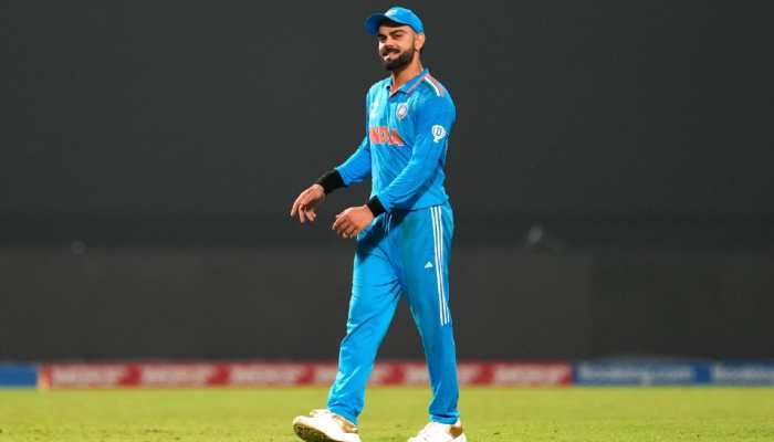 WATCH: Birthday Boy Virat Kohli Grooves To Shah Rukh Khan’s Hit Song ‘Chaleya’ And Strikes SRK’s Iconic Pose During India Vs South Africa ICC Cricket World Cup 2023 Game In Kolkata WATCH: Birthday Boy Virat Kohli Grooves To Shah Rukh Khan’s Hit Song ‘Chaleya’ And Strikes SRK’s Iconic Pose During India Vs South Africa ICC Cricket World Cup 2023 Game In Kolkata