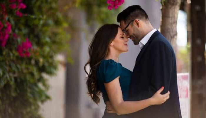 Relationship Magic: Tricks That Make Sparks Fly During Festive Season