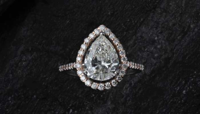 Festive Season: Doll Up With This Budget-Friendly Diamond Jewelry This Year