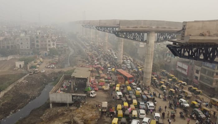 Delhi Breathes Slightly Better, Air Quality Still In ‘Very Poor’ Zone