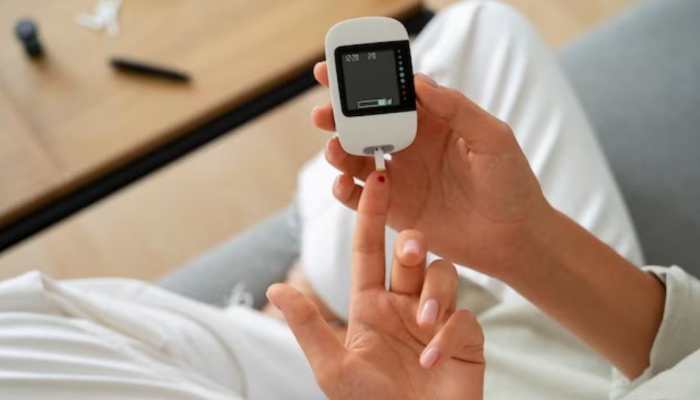 Diabetes Control: 5 Effective Tips For Busy Individuals To Manage High Blood Sugar - Check Expert's Advice