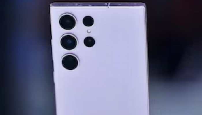Samsung May Introduce AI Enhancements In Galaxy S24