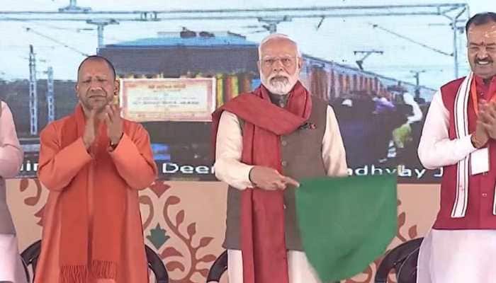 Indian Railways: PM Modi Flags Off Second Delhi-Varanasi Vande Bharat Express: Route, Timing
