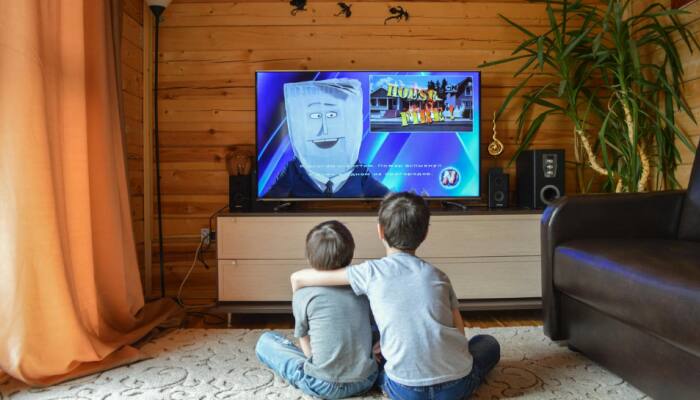 Managing Screen Time: Parental Guide To Finding Digital Balance For Positive Child Development