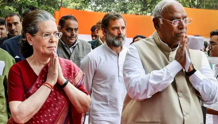 2024 Lok Sabha Elections To Be &#039;Modi Vs Kharge&#039;? INDIA Bloc Leaders Propose Congress President&#039;s Name For PM Post