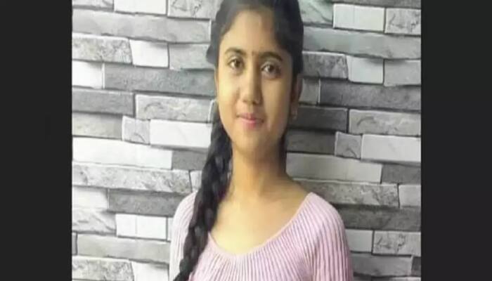 NEET Success Story: Meet Ritika Pal, A Girl Who Had To Sell Mother's Jewellery To Afford Books, Cracked Medical Exam Without Coaching With AIR...