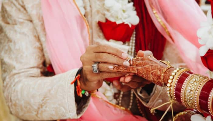 Getting Married Soon? Tips To Cope With Stress And Anxiety For Wedding Preps, Psychologist Shares